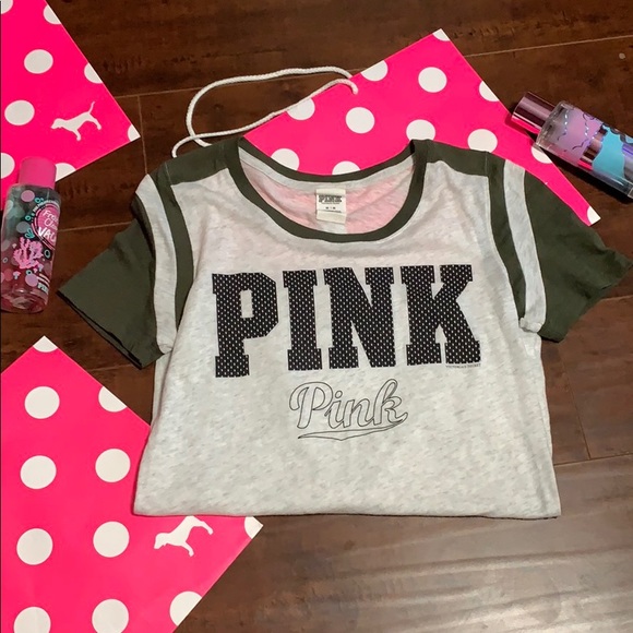 ❌ SOLD ❌ Victoria Secret Tee in army green - Picture 4 of 6